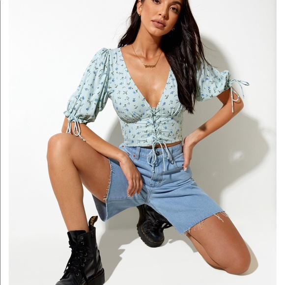 Motel Rocks Tops - NWT ROMANA CROP TOP slight puff sleeves & exaggerated v neck in PETAL GREEN